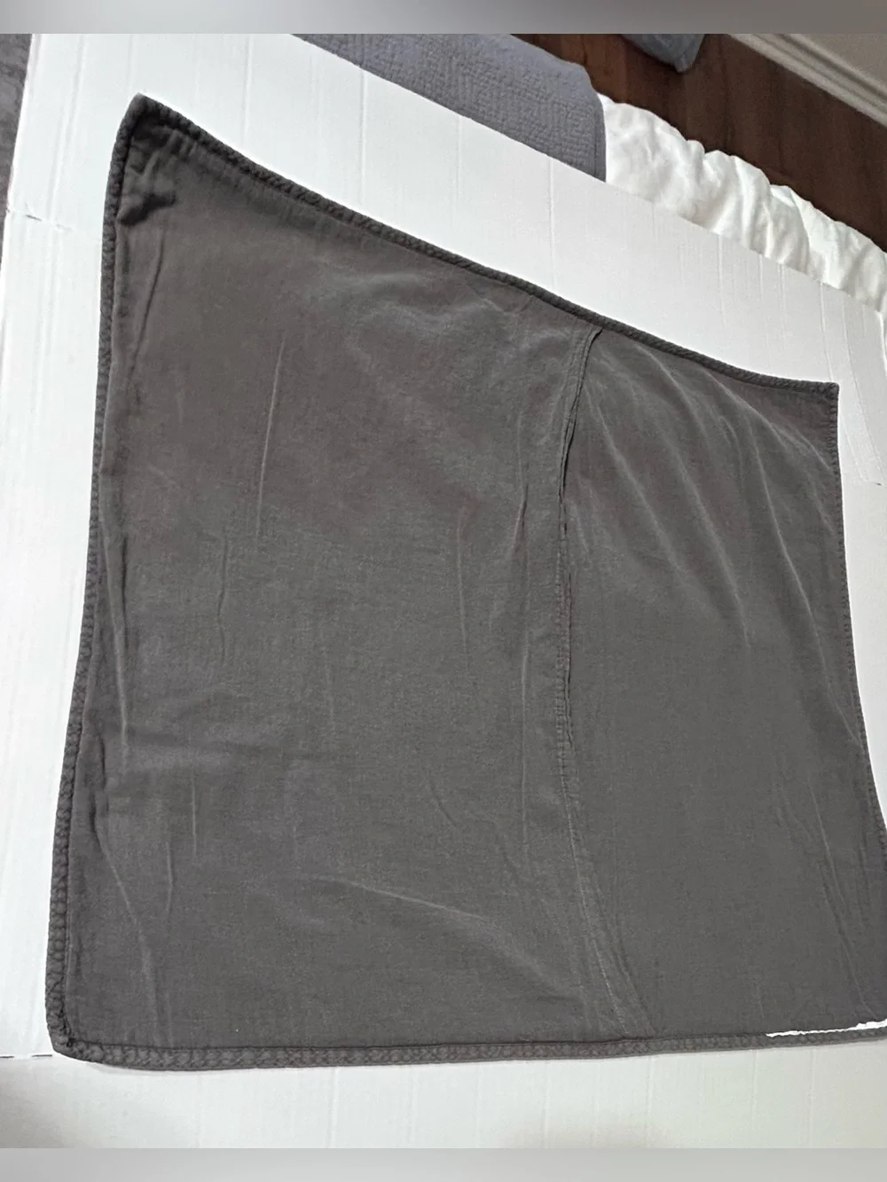 Pottery Barn 2 Velvet Medallion Euro shams Dark Gray Envelope Closure. 26x26 In